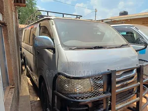 Toyota HiAce 2008 Silver