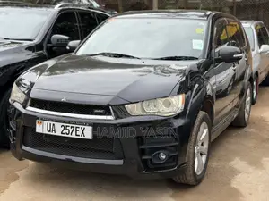 Mitsubishi Outlander 2014 Black