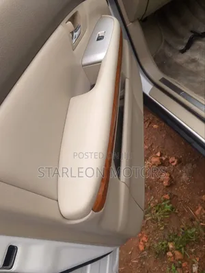 Toyota Harrier 2012 White