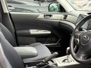 Subaru Forester 2010 Silver