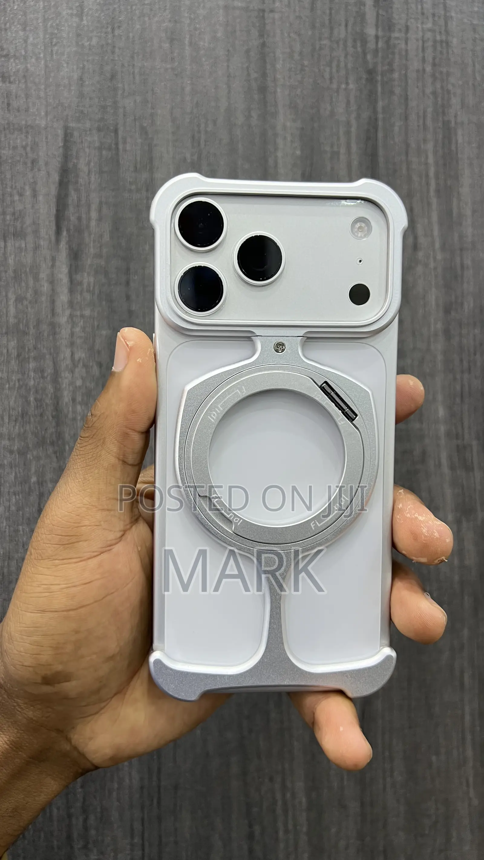Metalic Cases