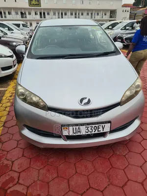 Toyota Wish 2012 Silver