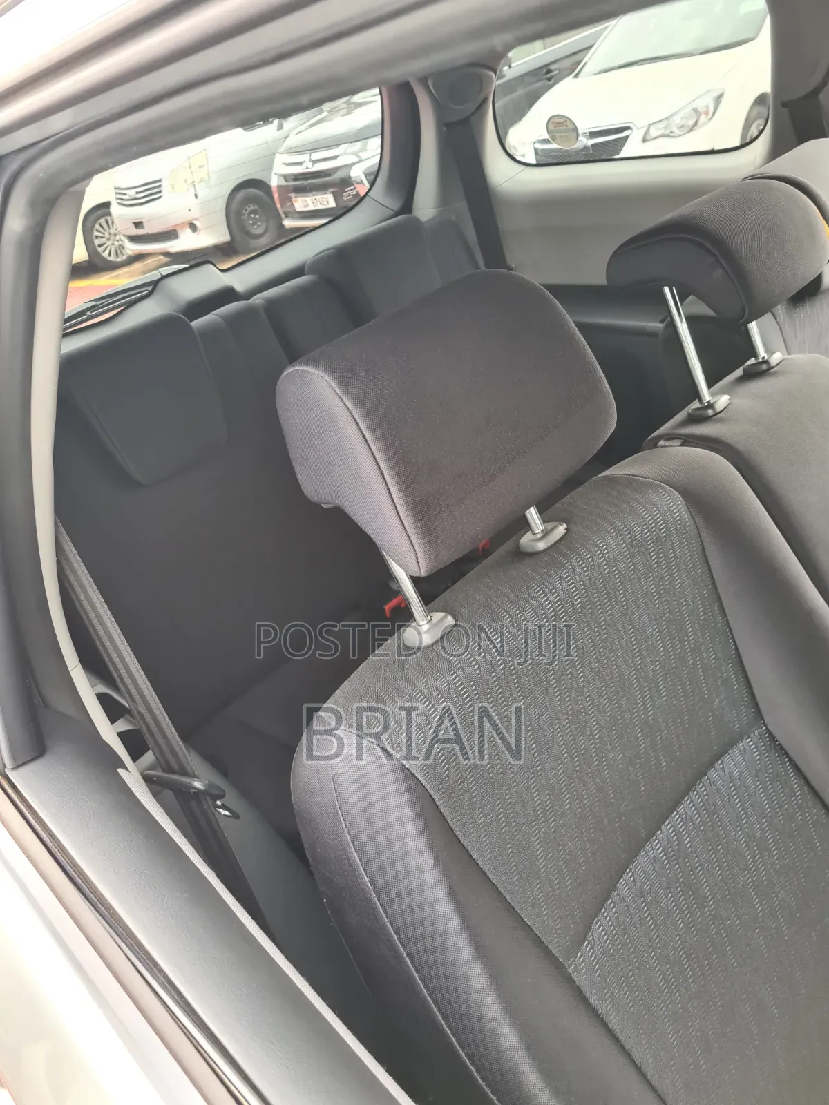 Toyota Wish 2012 Silver