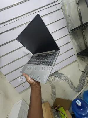 Laptop Lenovo IdeaPad 330S 8GB Intel Core i5 SSD 256GB
