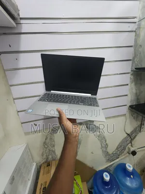 Laptop Lenovo IdeaPad 330S 8GB Intel Core i5 SSD 256GB