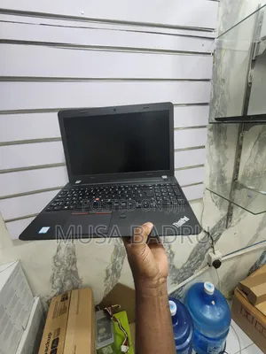 Laptop Lenovo ThinkPad E570 8GB Intel Core i5 HDD 500GB