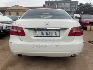 Mercedes-Benz E300 2010 White