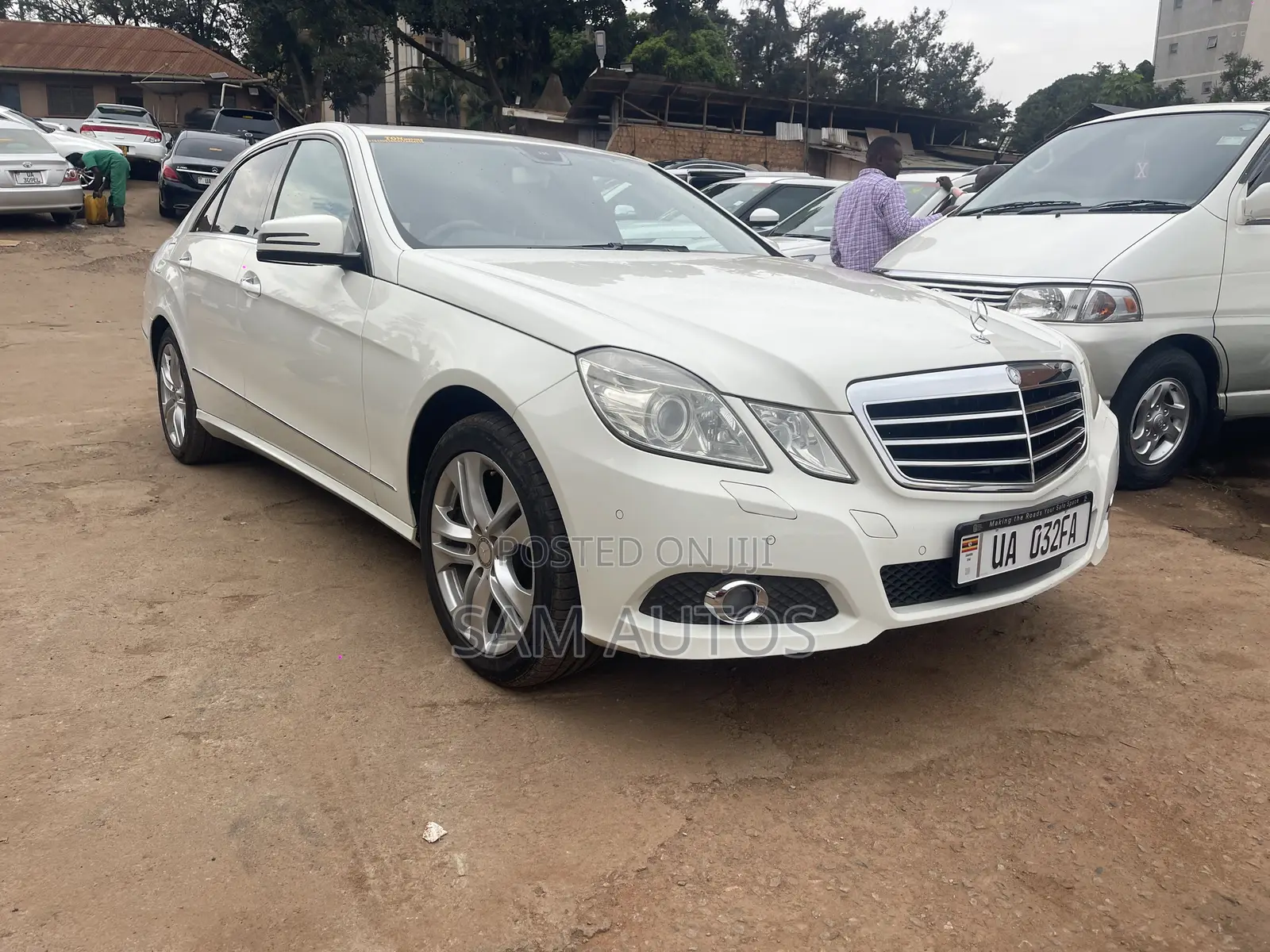 Mercedes-Benz E300 2010 White