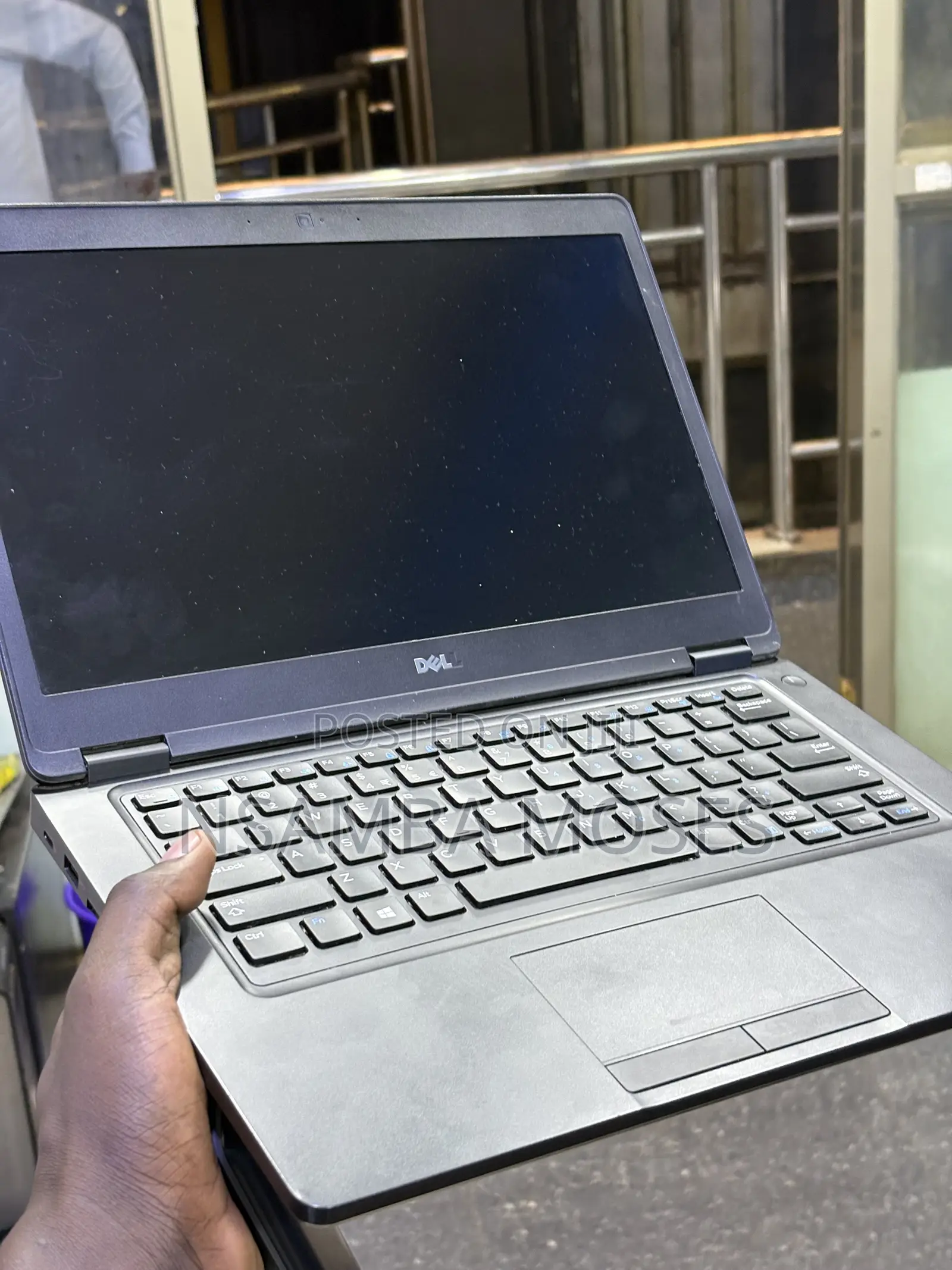 Laptop Dell Latitude 5290 4GB Intel Core i3 SSD 128GB