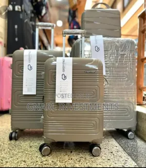 4 Set Suit Cases