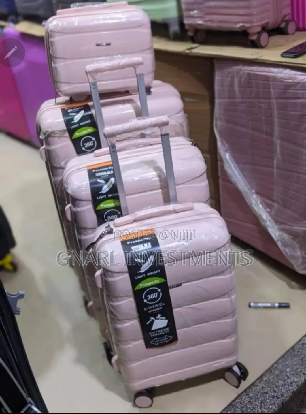 4 Set Suit Cases