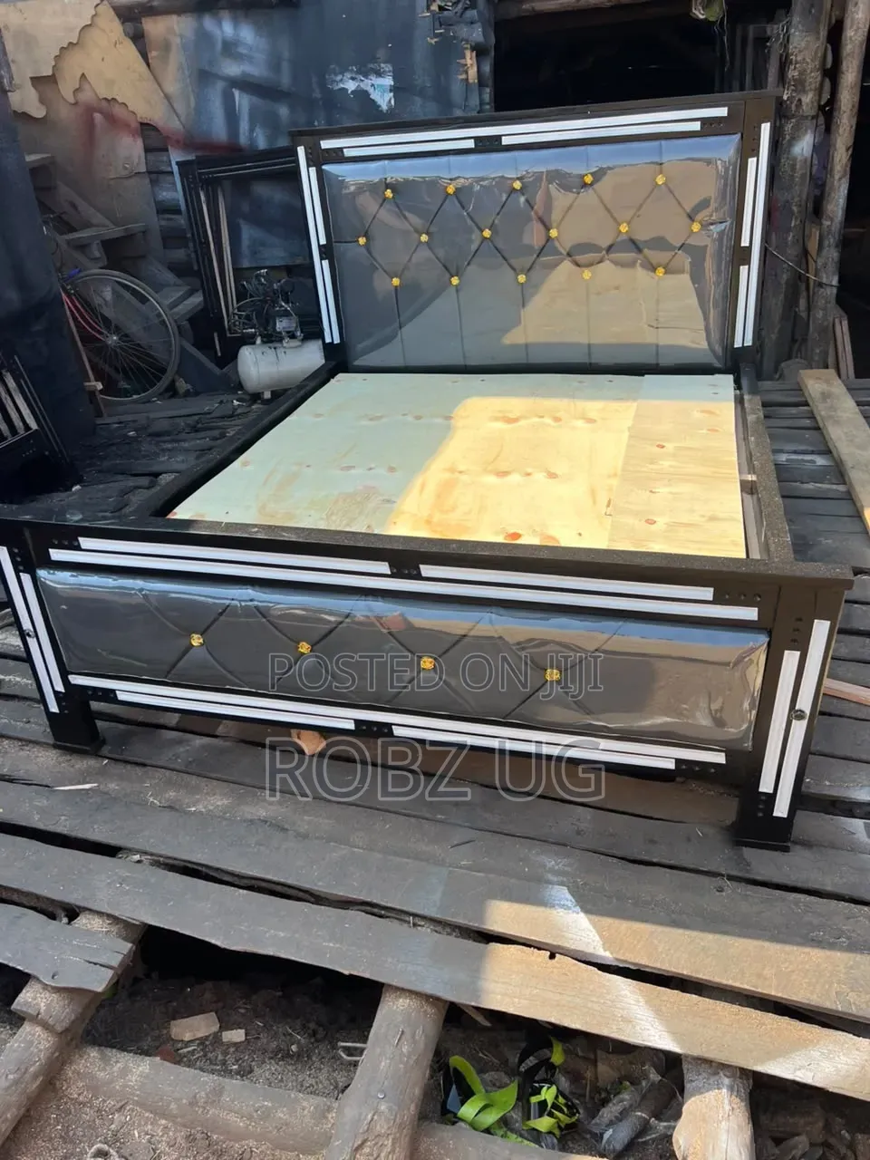 Grey Bed 5*6