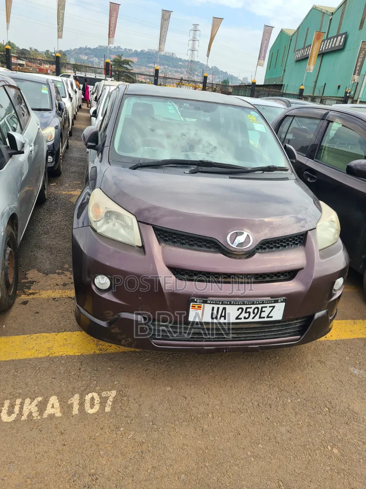 Toyota IST 2012 Maroon