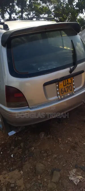 Toyota Starlet 1999 Silver