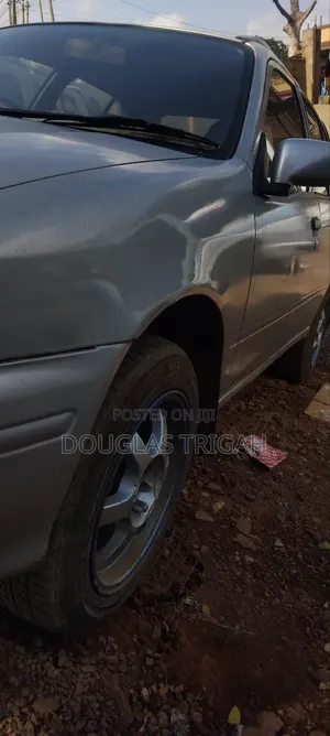 Toyota Starlet 1999 Silver