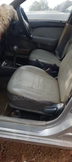 Toyota Starlet 1999 Silver