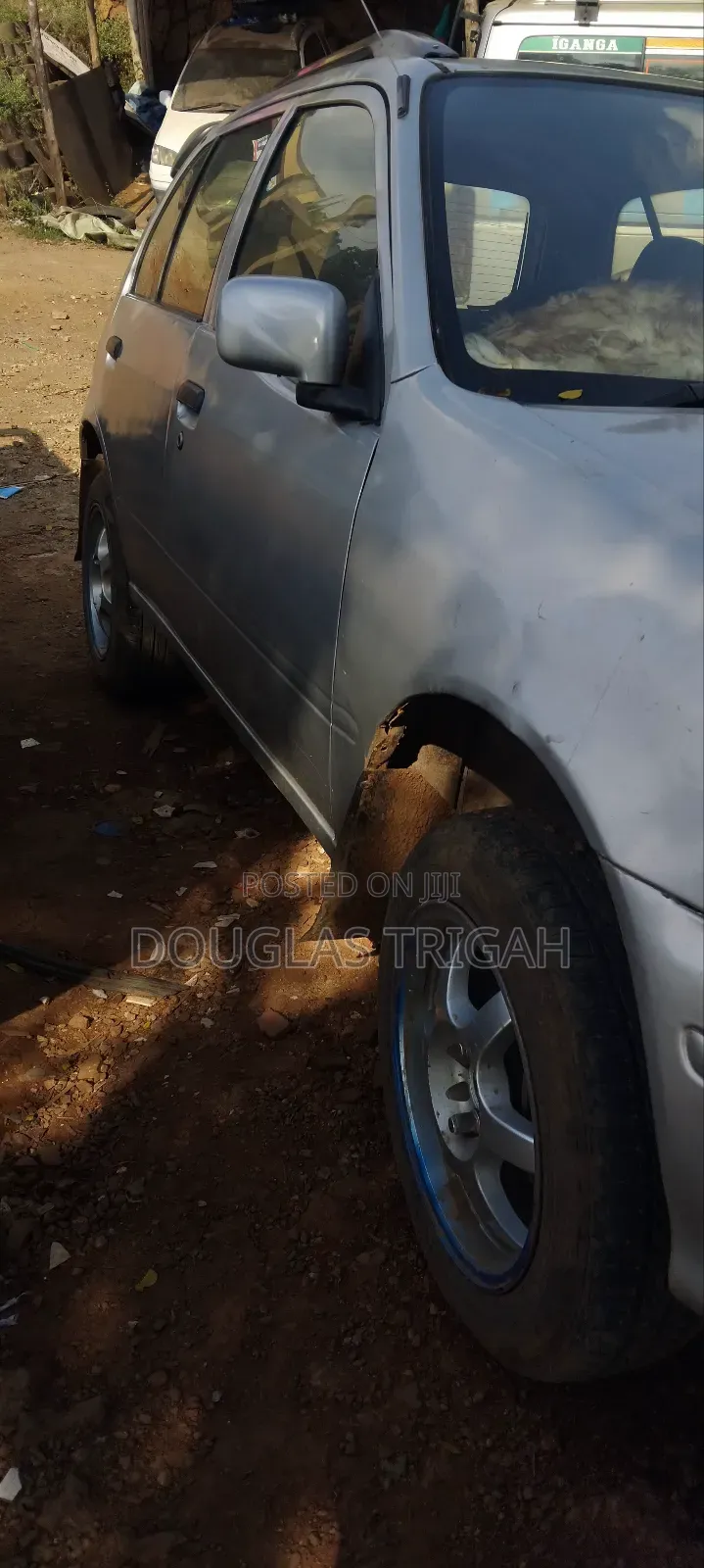 Toyota Starlet 1999 Silver