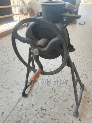 Manuel Maize Sheller