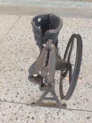 Manuel Maize Sheller