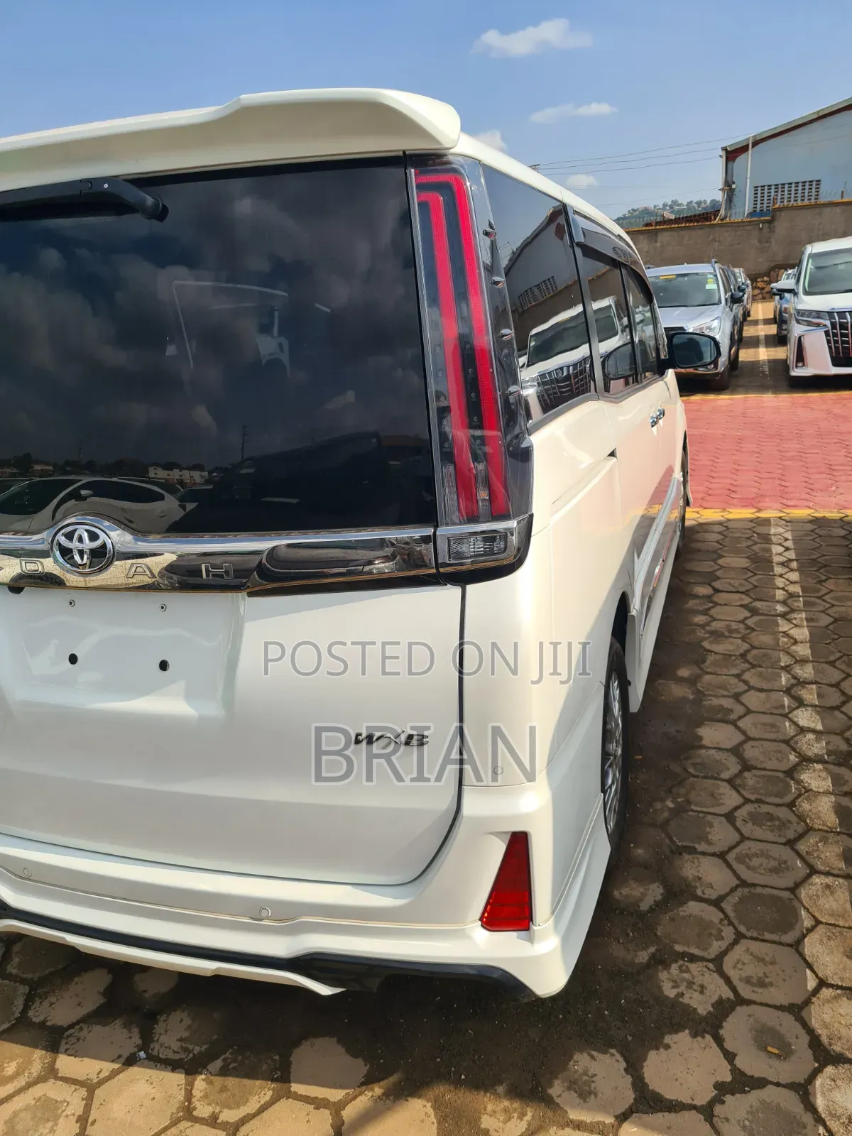 Toyota Noah 2020 White