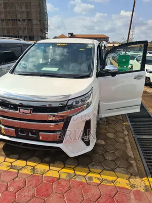 Toyota Noah 2020 White