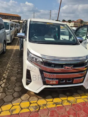 Toyota Noah 2020 White