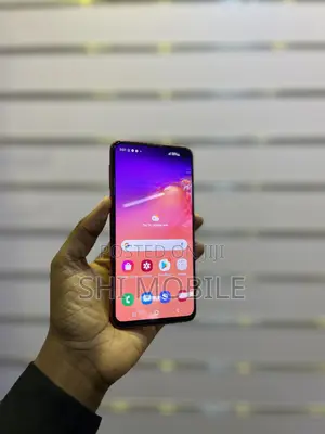 Samsung Galaxy S10e 128 GB Red