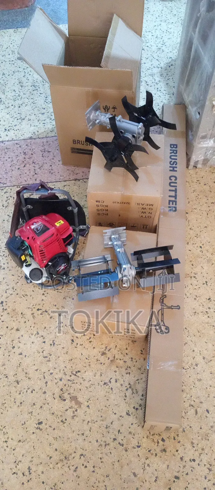 4 Stroke Multi Functional Weeder and Tiller Machine