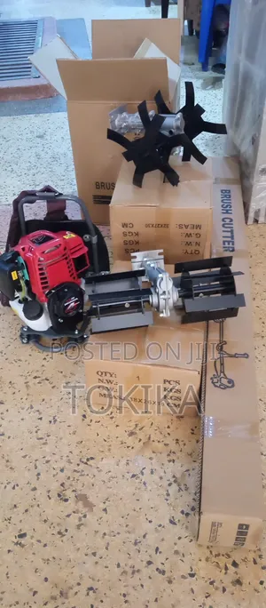 4 Stroke Multi Functional Weeder and Tiller Machine