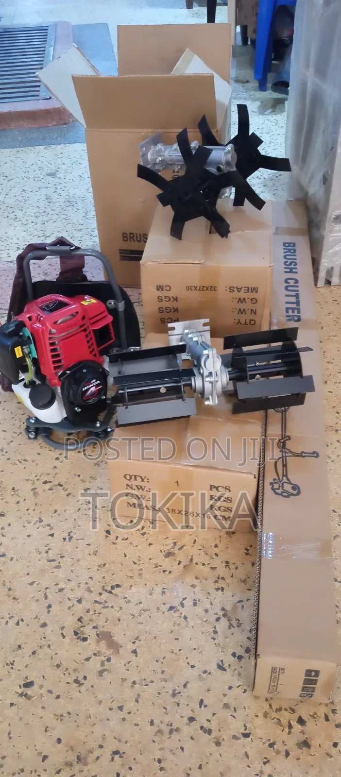 4 Stroke Multi Functional Weeder and Tiller Machine