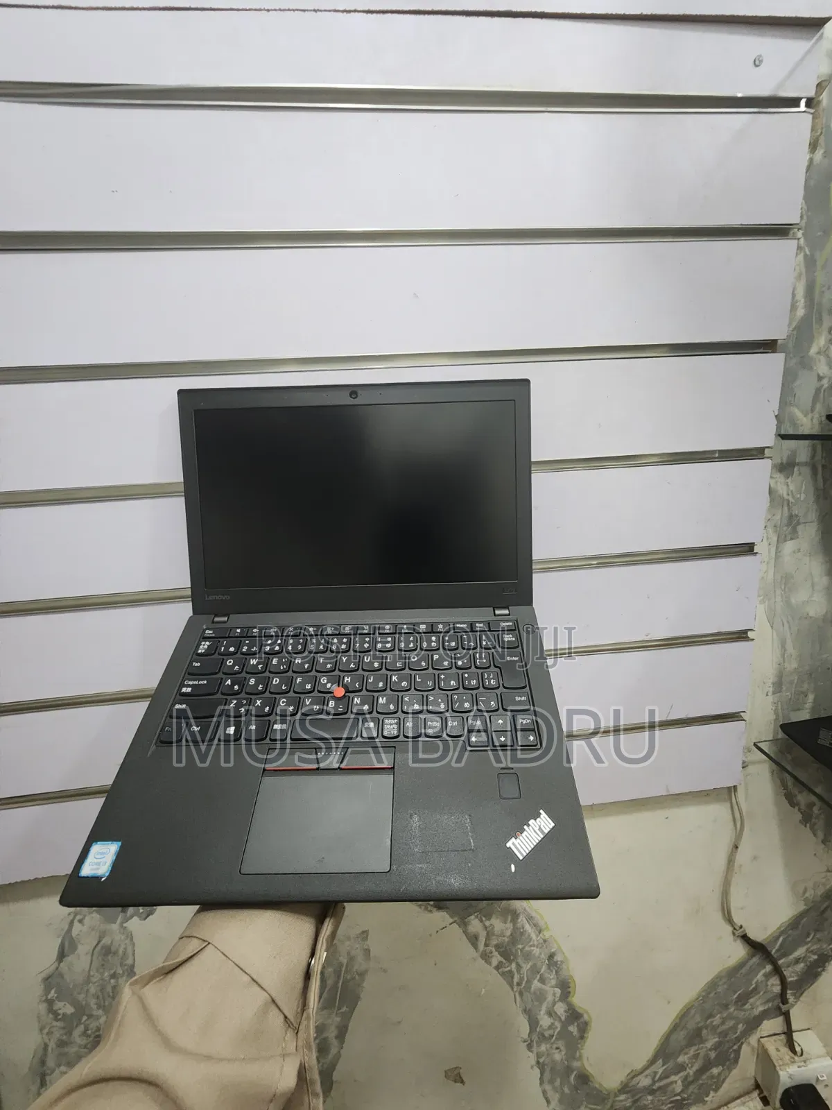 Laptop Lenovo ThinkPad X270 4GB Intel Core i3 HDD+SSD 500GB