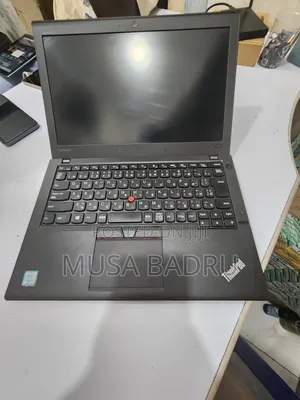 Laptop Lenovo ThinkPad X260 4GB Intel Core i3 HDD+SSD 320GB