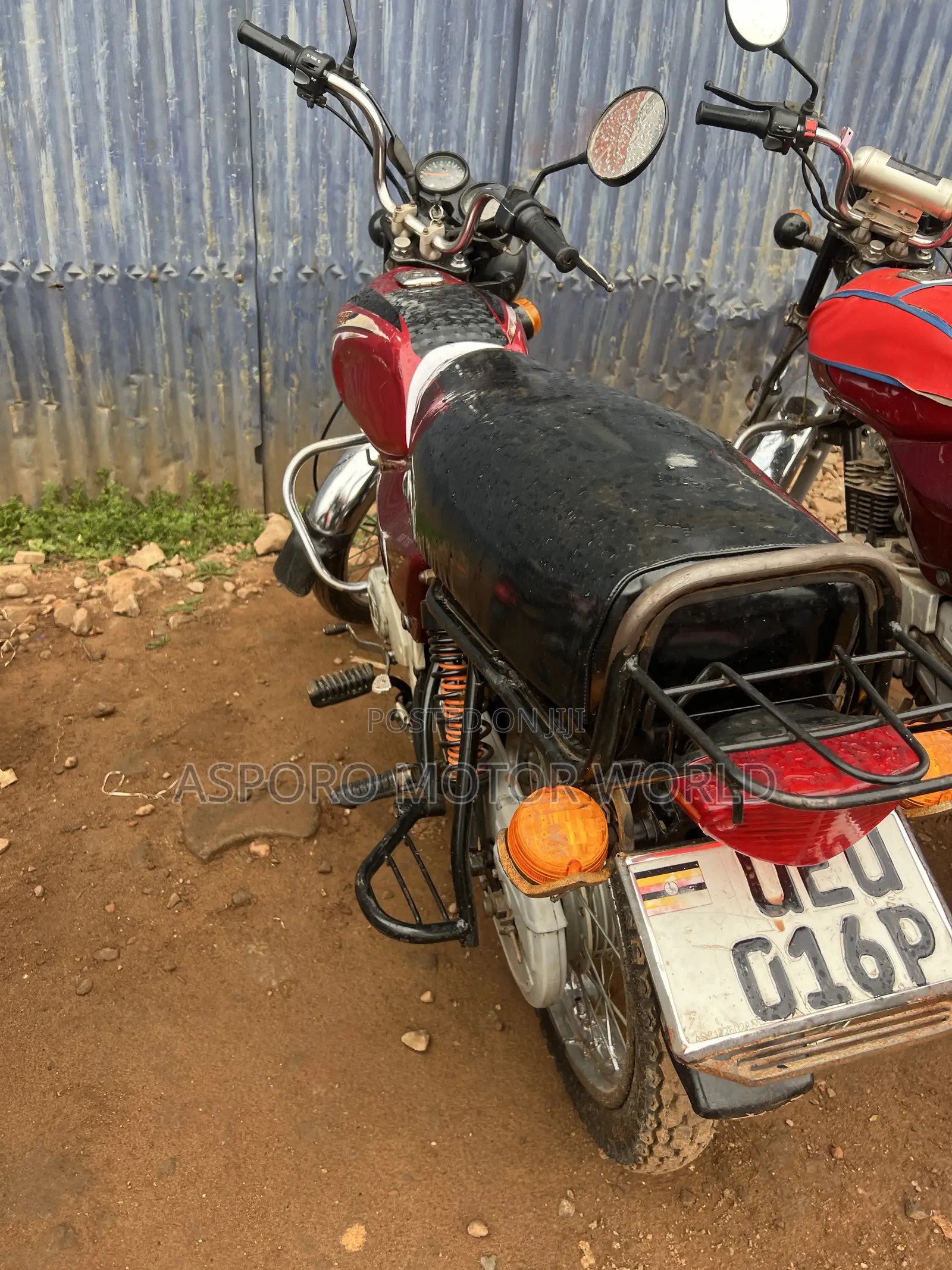 Bajaj Boxer 100 2018 Red