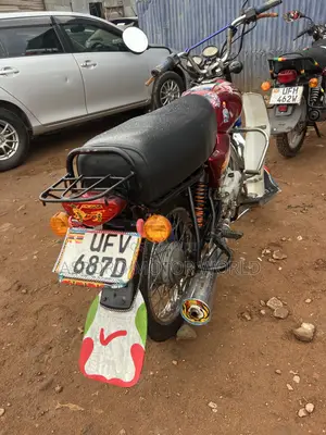 Bajaj Boxer 100 2023 Red