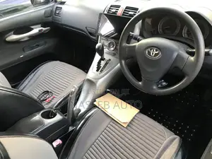 Toyota Auris 2008 Silver
