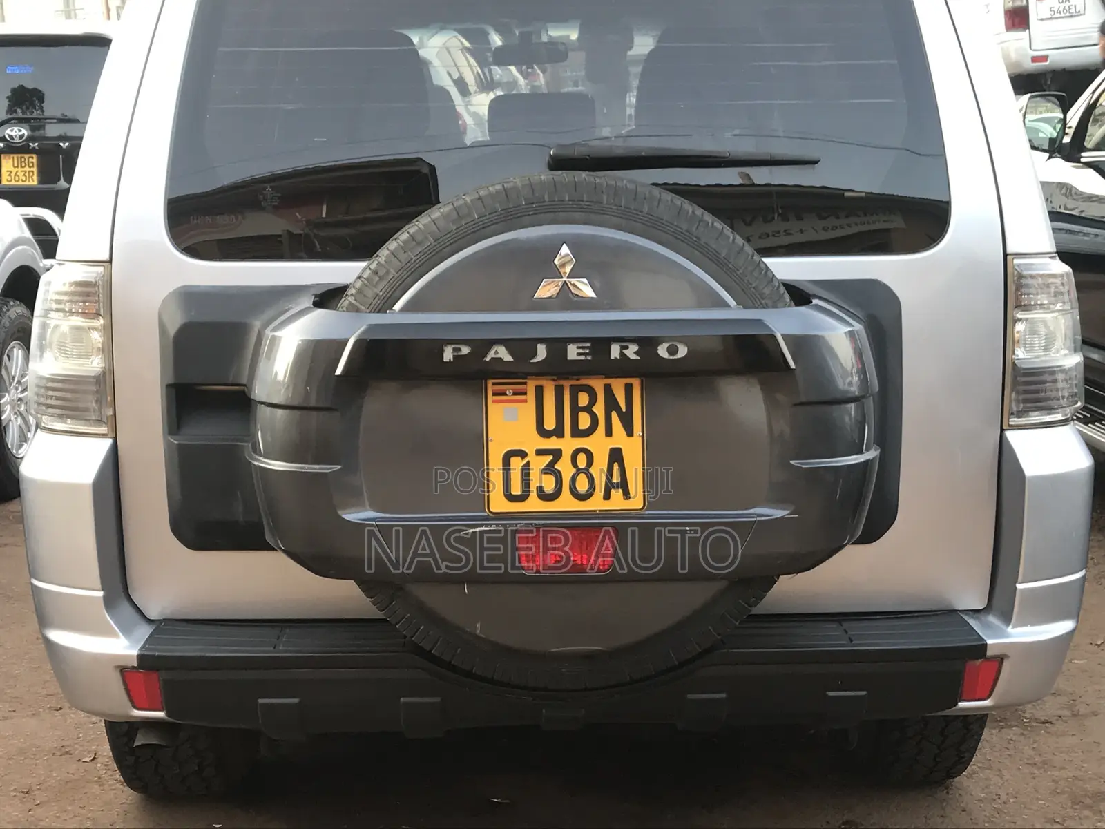 Mitsubishi Pajero 2014 Silver