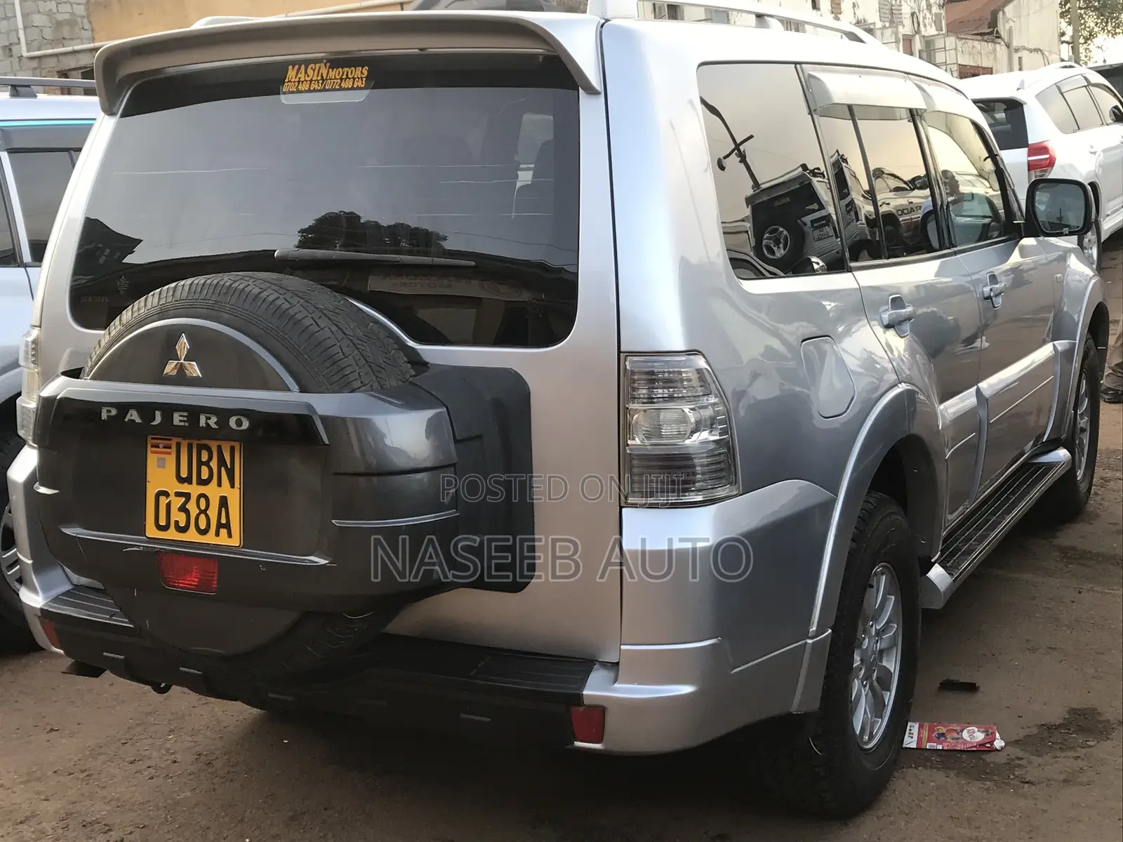 Mitsubishi Pajero 2014 Silver