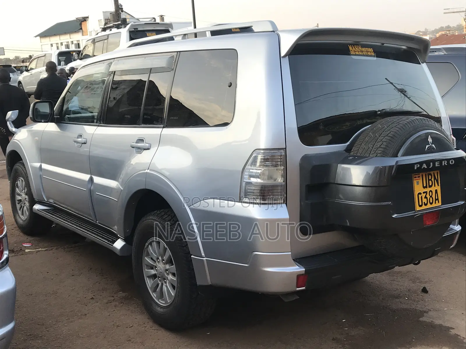 Mitsubishi Pajero 2014 Silver