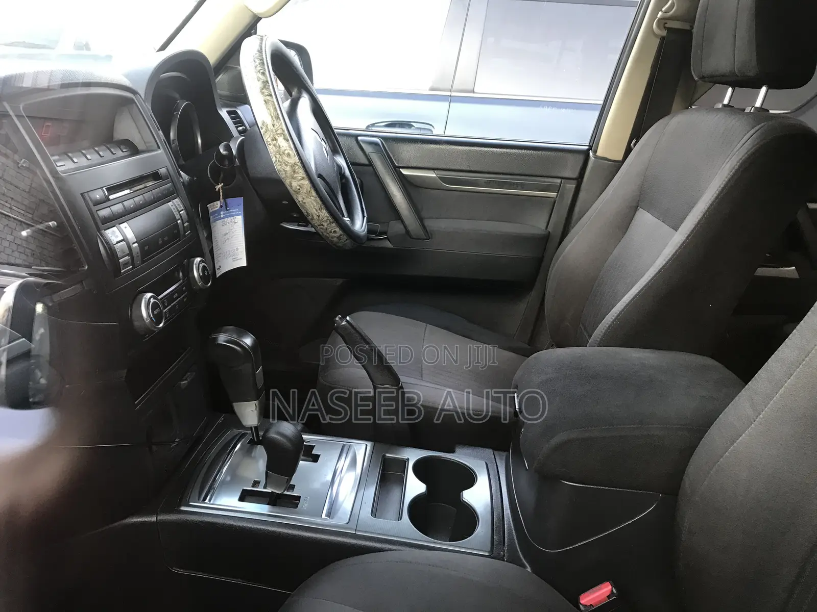 Mitsubishi Pajero 2014 Silver