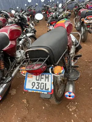 Bajaj Boxer 100 2023 Red