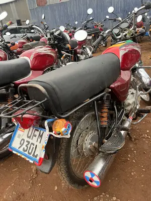 Bajaj Boxer 100 2023 Red