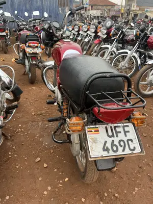 Bajaj Boxer 100 2022 Red