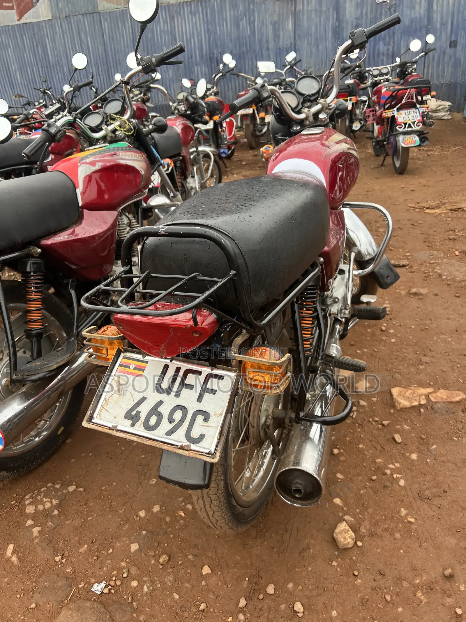 Bajaj Boxer 100 2022 Red
