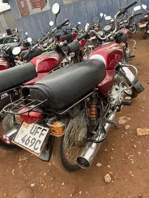 Bajaj Boxer 100 2022 Red