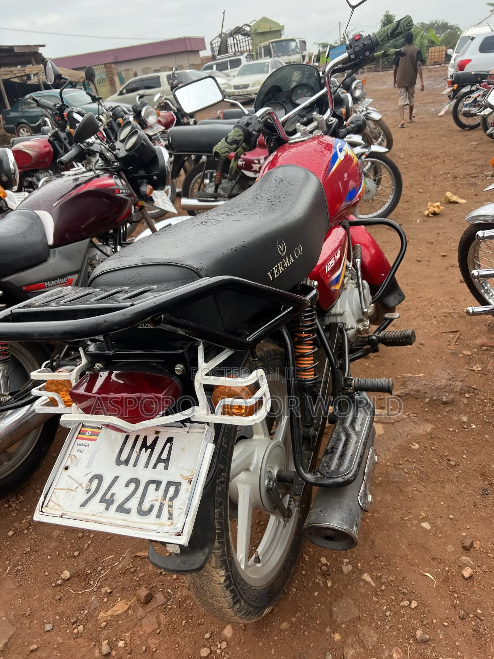 Bajaj CT 125X 2025 Red