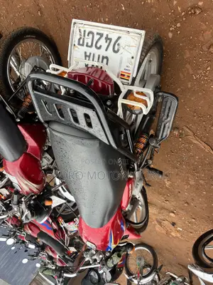 Bajaj CT 125X 2025 Red