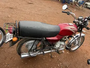 Bajaj Boxer 100 2024 Red