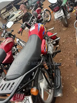 Bajaj CT 125X 2024 Red