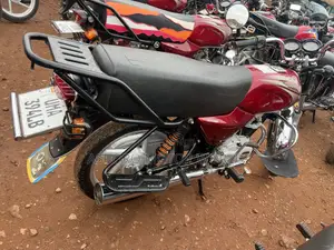 Bajaj Boxer 100 2026 Red