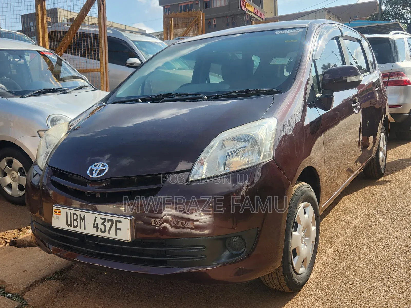 Toyota Passo Sette 2010 Brown